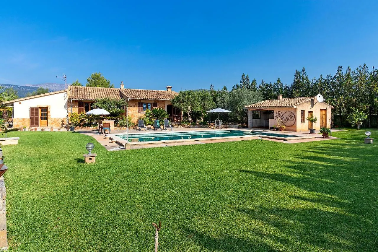 Country House With Amazing Pool In A Beautiful Rural Setting Campanet Vakantiehuis